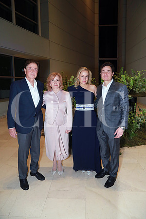 Adrián Sada, Esther Cueva de Sada, Alana Fernández y Adrián Sada (3)
