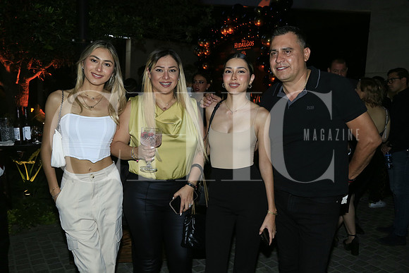 Camila Hernández, Nayeli de Hernández, Valeria Hernández y Juan Carlos Hernández (2)