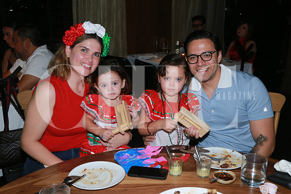 (Rest. Cuenro) Andy Rodríguez, Alessia Guadiana, María Renata Guadiana y Alejandro Guadiana
