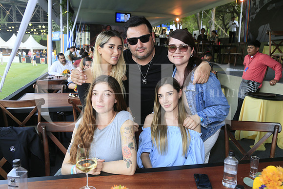Valeria Ramírez Juan Carlos Santos, Frida Ramos, Camila George y Mariana Lozano