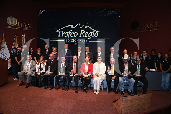 Directiva y ganadores del Trofeo Regio edición XXVI
