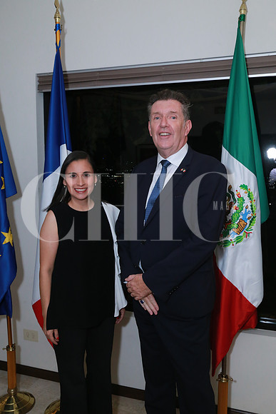 Melissa Segura y Pierre Raynaud