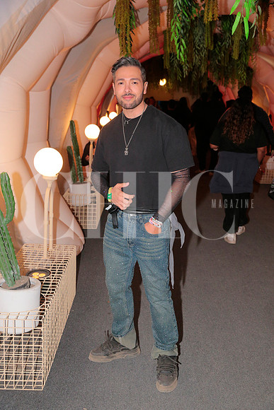 Tony Olmos 4