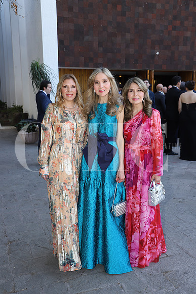 Mónica de Galindo, Mónica Gil de Villarreal y Patricia Gil de Maiz 1