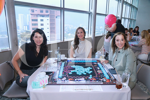 Malú Ceballos, Gladys Reyes y Patricia de Marroquin (2)