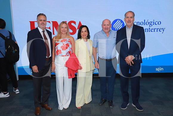 Carlos Garza, Ana Cristina Celada, Maye Garza, Guillermo Garza y Mauricio Garza 2