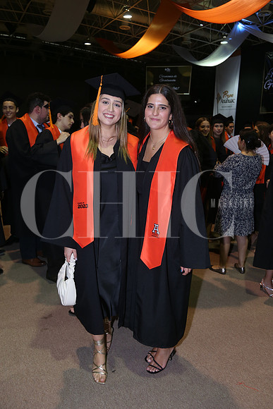 Alana Maradiaga y Regina Badillo