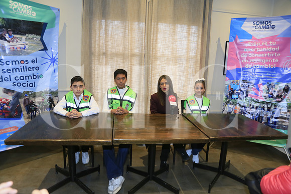 Hector Tadeo Flores, Israel Eduardo Palacios María Fernanda Gómez y Janney Campos