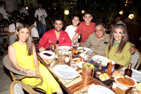 Melissa Robledo, Daniel Robledo, Ana Melissa Garcia, Jesus Mateo Garcia, Myrna Rodriguez y Anastacio Robledo 3