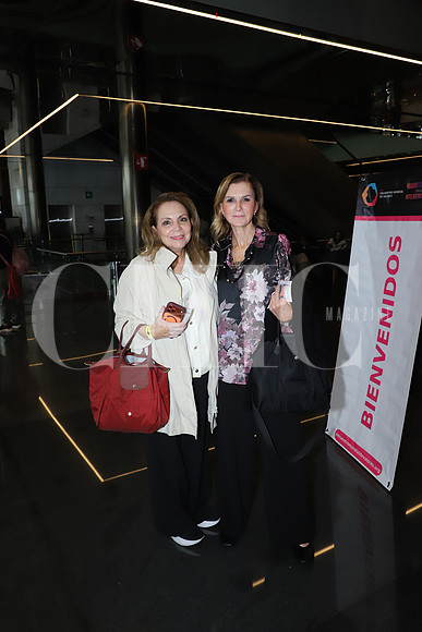 María Teresa Cavazos y Marilu Martínez 1
