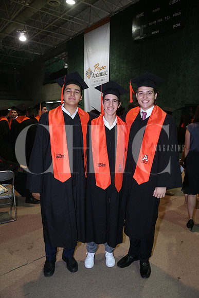 Sergio Flores, Juan Miguel Uribe y Juan Carlos Ganem