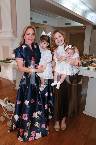 Cristy Pérez de Noyola, Cristy Noyola, Isabela Torres Noyola y Carolina Torres Noyola