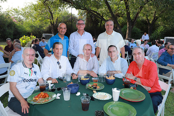 Enrique Bardawill, Raúl Valdés, Gerardo Benitez, Sergio Elizondo, Eduardo Barreda, arturo Alanis, Rafael Navarro y Rodrigo de Villa 2