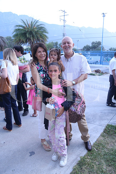 Carolina Garza, Ivana López, Jorge López y Fabiana López