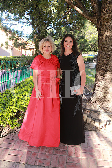 Ana Kuri y Karla Rincón de Lozano (3)
