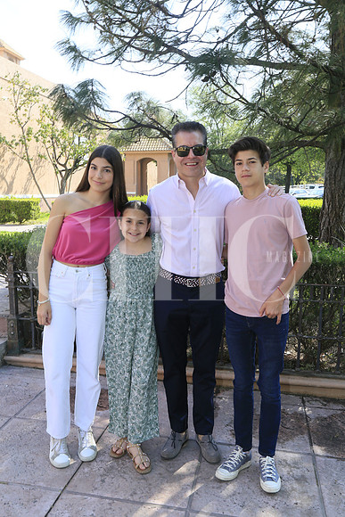 María Estrada, Carlota Estrada, Jorge Jorge Estrada y Jorge estrada