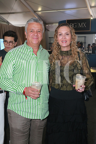 Agustin Suárez y Cristy Barker