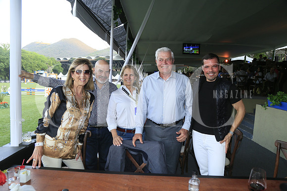 Mina Villarreal de Gustafson, Alberto Villarreal, Liscelotte Palacios, Erick Gustafson y Alberto Villarreal