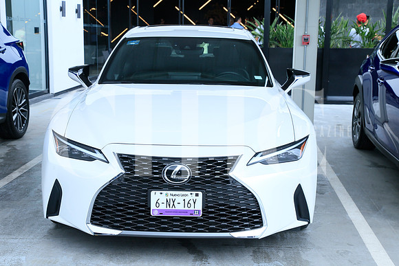DETALLE NUEVOS MODELOS LEXUS (18)