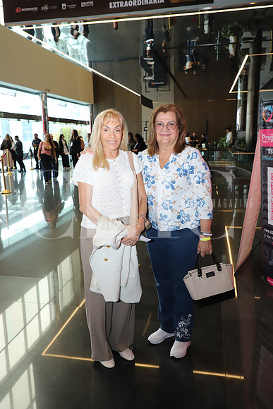 Diana Ferández de Villarreal y Laura Villarreal de Lozano 2