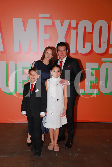 Ginelle Fasci, Mike Flores, Miguel Angel Flores y Maria Flores 2