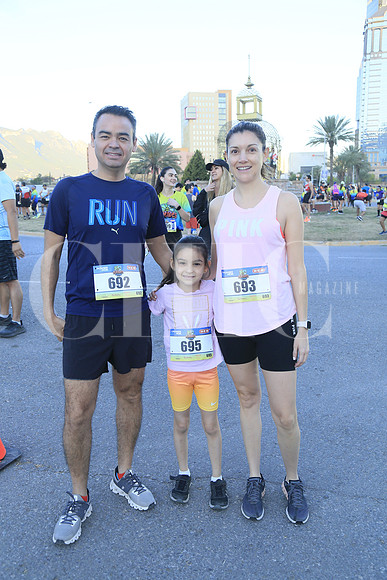 Fernando Sánchez,  Valeria Sánchez y Lorena Cabada
