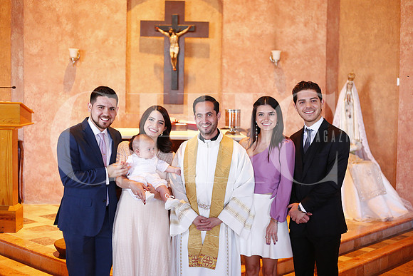 Humberto Llovera, Azul Marturet, Ciro Llovera, Padre Noel Lozano, Laura Inés Marturet y Andrés Llovera
