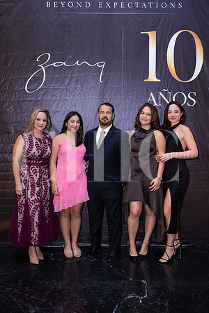 Emilia Garza, Cristina Trevino de Garza, Alejandro Garza, Balbina Garza y Cristina Garza2