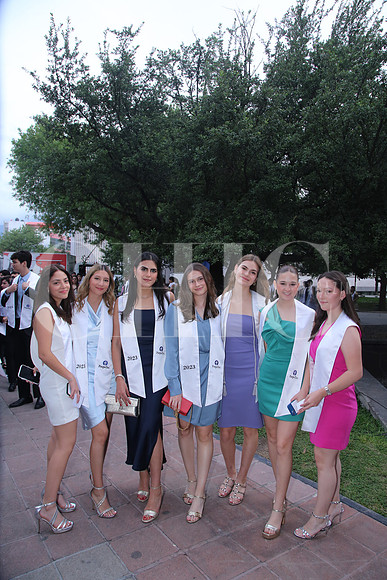 Monse Arias, Ana Fer Castuera, Camila Kalaf, July Rodríguez, María Treviño, Carola Bauton y Ana María Rezendes1