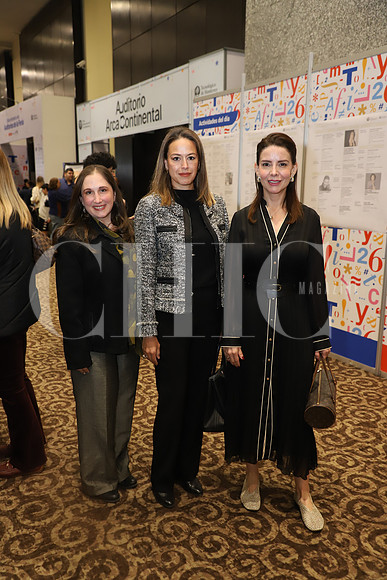 Lorena Romo, Mirila López de Martínez y Mónica Martínez 2