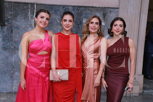 Paula Abaroa Del Toro, Natalia Abadora Del Toro, Verónica Del Toro y Valentina Abaroa Del Toro (2)
