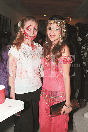 Elena Arroyo y Cristal Hernández (1)
