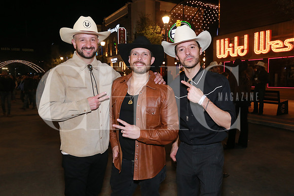 Joe Demikeli, Daniel Dayz e Iván Rodríguez (2)