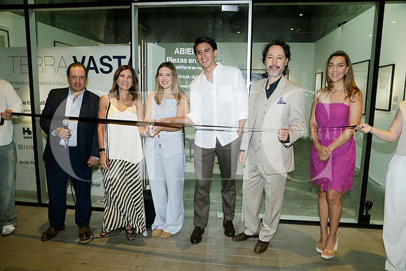 Diego González, Patricia de la Garza, Mariajosé González, Alejandro Campbell, Diego Espino y Cristina Gutíerrez de Montemayor (4)