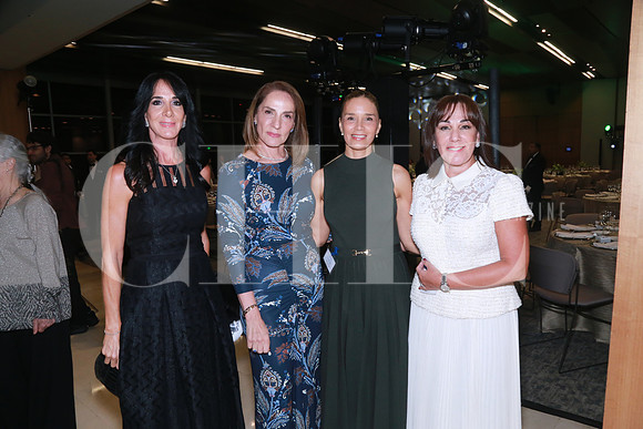Ana Roech de Rubies, Isabel Ruenes de Martin, Gina Zertuche y Lourdes Suárez