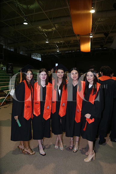 Roberta Villarreal, Paola Gracida, Nicole Jauregui, Paloma Lugo y Regina Elizondo