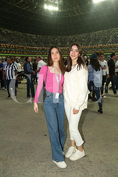 Guina Fernández y Renata Azcarraga1