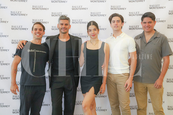 38 Luciano Perotto, Thiago Soares, Alejandra Alicona, Marco Cantú y Caleb Ruíz