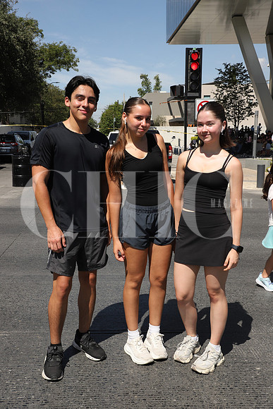 Daniel Montoya, Mariana Escobar y Victoria Juárez 1