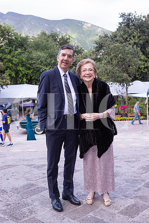 Fernando Cantu y Rosalinda Flores de Maltos