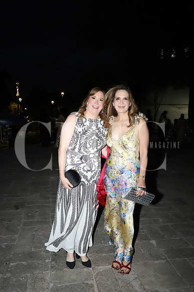 Lucy de Cortés y Laura Salgado de Rodríguez 2