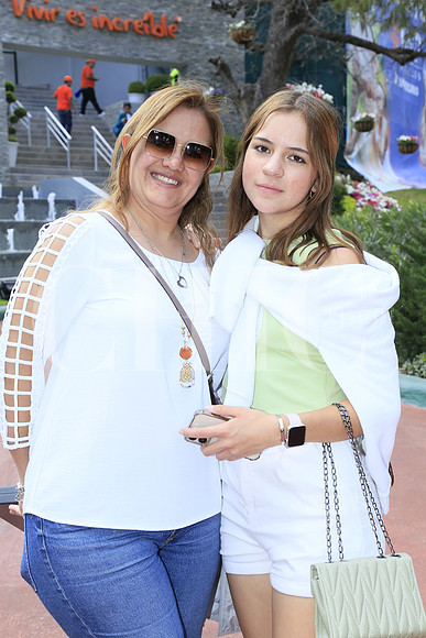 Malú de Solis y María Bárbara Solis