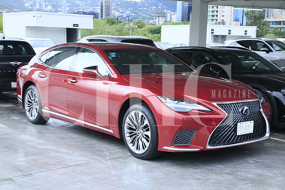 Aspectos nuevos modelos de autos Lexus en exhibición (15)