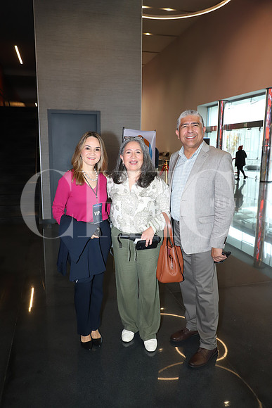 Erika Calles, Claudia Galindo y Julio Castañeda 1