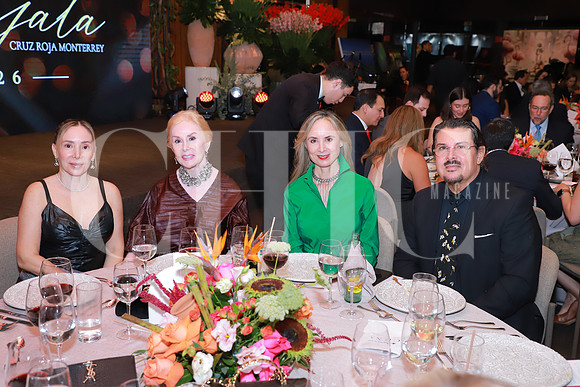 Alejandra Gama, Lucila Araico, Lorena Gama y Jorge Gama 1