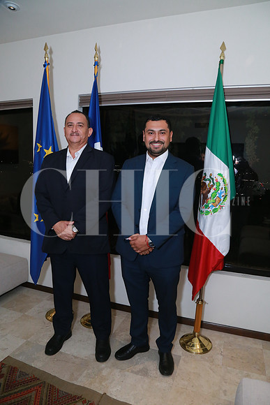 Roberto Bocanegra y Víctor Ibarra (2)