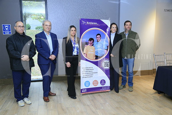 Artutro Martínez, Eduardo Mahuad, Laura Tamez,  Sofia Isaguirre de García y Federico Santos