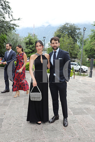 Maria Inés Valdéz y Mando González 1