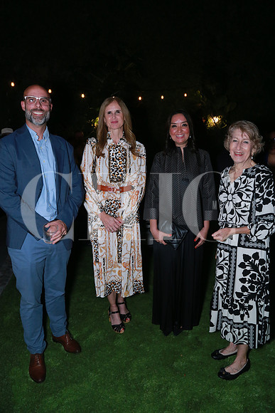 Benjamín Debaros, Annabelle Larouche, Rosario Flores y Mirei Chabre (3)