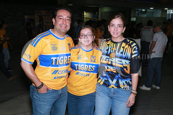 Marcos García, Barbi García y Mariana Hinojosa